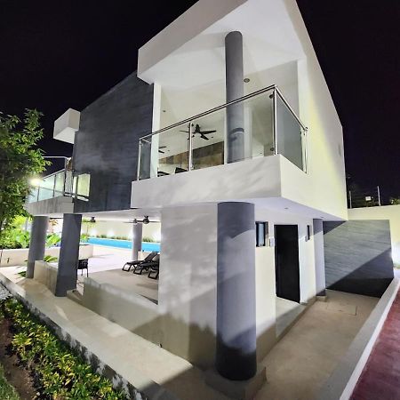 Astoria Gated Condos Cancún Zewnętrze zdjęcie